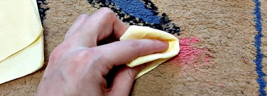 Убрать пластилин с ковра