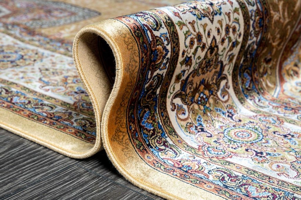 Шелковый ковер