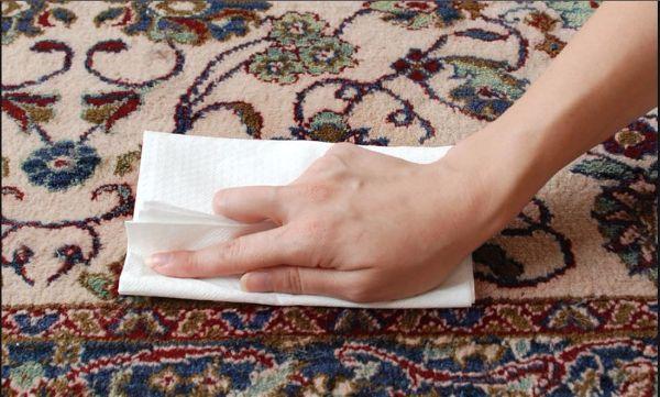 Как вывести зеленку с ковра