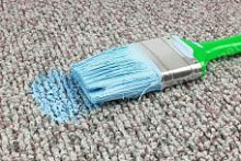 Чем вывести пятно краски с ковра