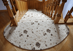 Ковер Прованс Naiad - специальный проект с укладкой на лестницу